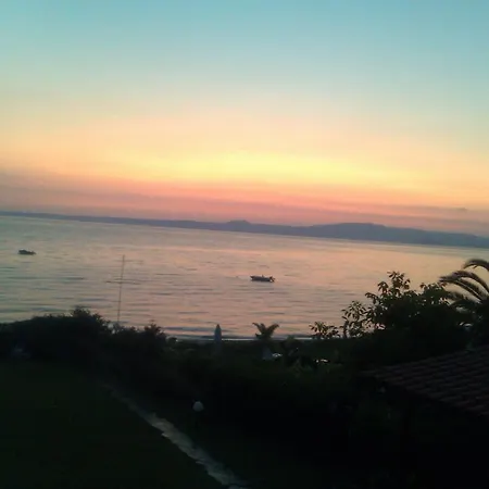 Front Chanioti Полихроно