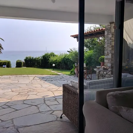 Villa Front Chanioti