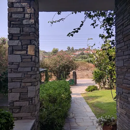 Vilă Front Chanioti Polychrono