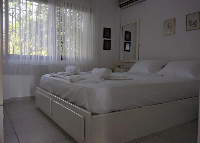 ヴィラ Front Chanioti ポリフロノ