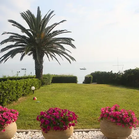 别墅 Front Chanioti *